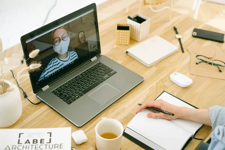 Bilan de compétences en ligne gratuit : démythifier l&rsquo;offre, comprendre les trois voies de financement