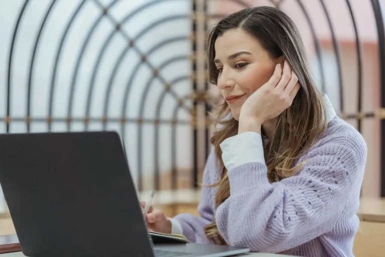 Freelance : définition, statuts juridiques et fiscalité