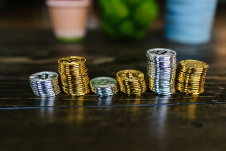 Cryptomonnaie : comprendre, investir et déclarer sans se tromper
