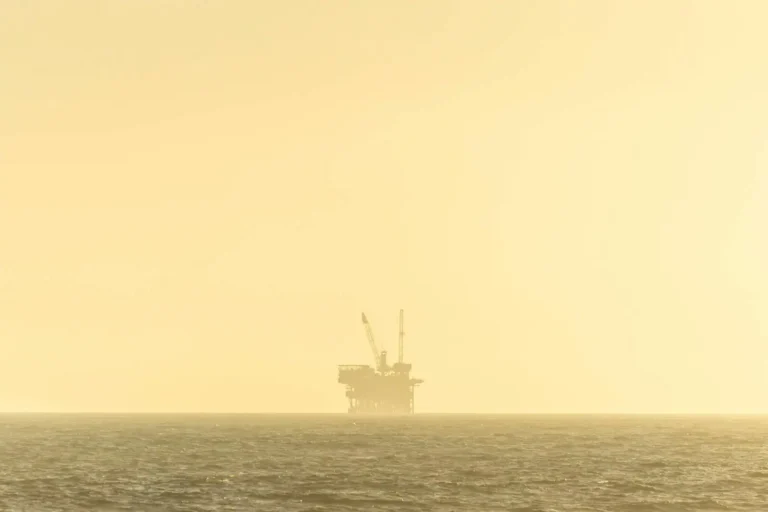 Plateforme pétrolière : réussir son recrutement offshore