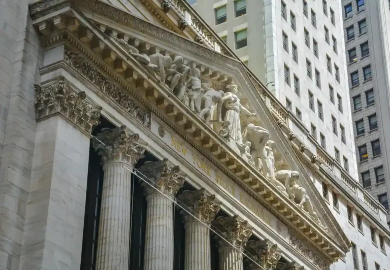 Bourse de Wall Street : comprendre et investir depuis la France