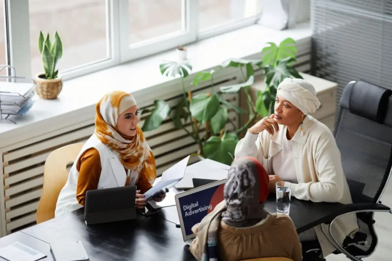 Communication commerciale : vendre et rester dans les clous