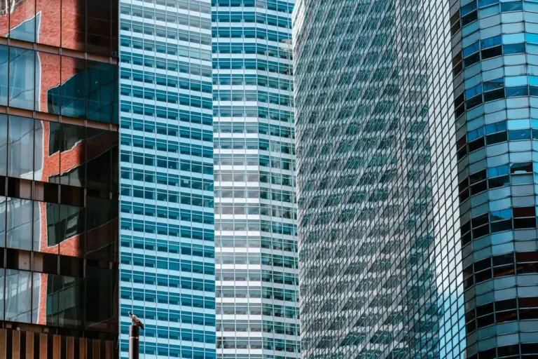 Gestion d&rsquo;actifs en Europe : fonds, cadre UCITS et accès de l&rsquo;épargnant