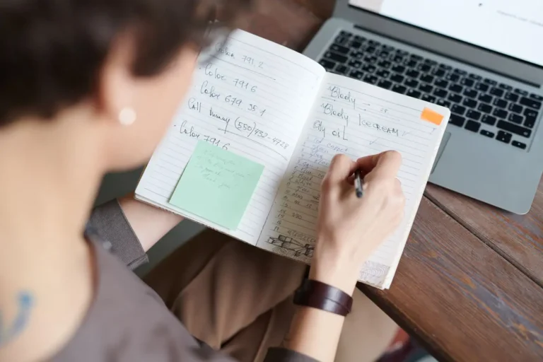 Reconversion : synonymes et le mot juste selon le contexte